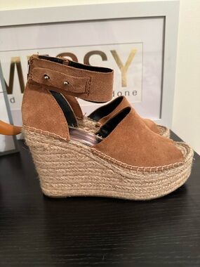 Brand new Dolce Vita Tan Suede Espadrille Wedge Sandals